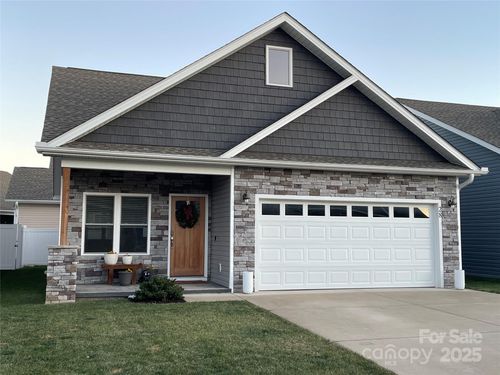 28 Sage Crest Loop, Weaverville, NC, 28787-0698 | Card Image