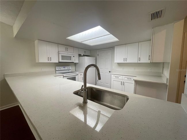 18302 Aintree Ct, House other with 2 bedrooms, 2 bathrooms and null parking in TAMPA FL | Image 34