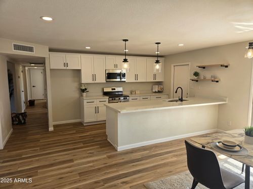 10614 N 32nd Dr, Phoenix, AZ, 85029-4214 | Card Image