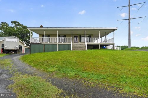 18628 Springs Rd, Jeffersonton, VA, 22724-1918 | Card Image