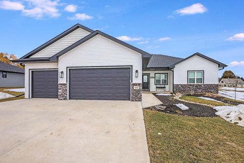 900 Moonbeam Lane Lane, FRANCIS CREEK, WI, 54214 | Card Image