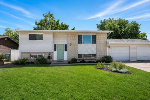 2735 W 7525 S, West Jordan, UT, 84084-3734 | Card Image