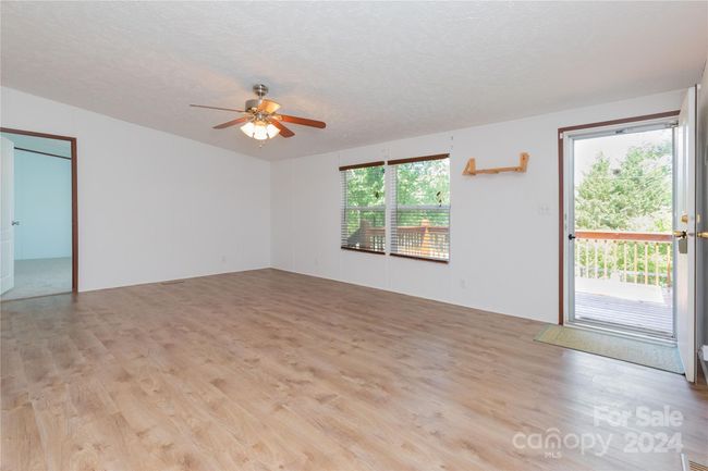 4 Sweet Birch Dr, House other with 3 bedrooms, 2 bathrooms and null parking in Alexander NC | Image 6