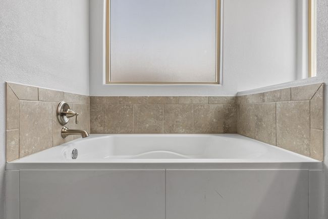 7104 Mcpherson Ln, House other with 4 bedrooms, 2 bathrooms and 1 parking in Midland TX | Image 16