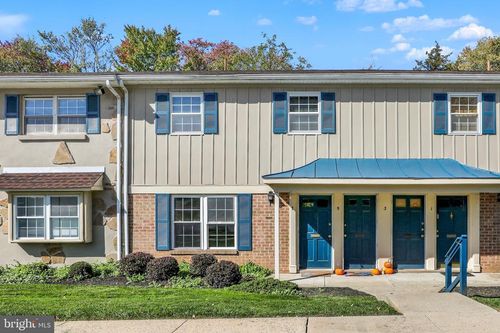 7 Wexford Dr, NORTH WALES, PA, 19454-4019 | Card Image