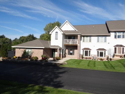 803 Cheyenne Ave, Grafton, WI, 53024-1645 | Card Image