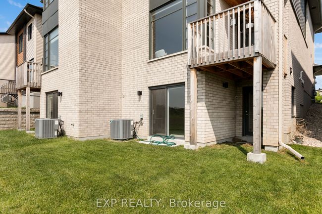 244 Shuttleworth Dr, House attached with 3 bedrooms, 3 bathrooms and 1 parking in Gloucester ON | Image 47
