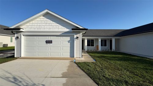 715 Linden St, Carlisle, IA, 50047-8791 | Card Image