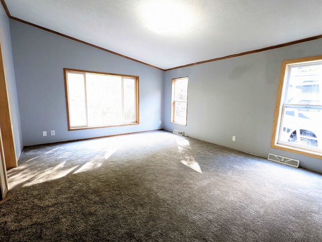 343 Old Temple Rd, House other with 3 bedrooms, 2 bathrooms and null parking in Lyndeborough NH | Image 12