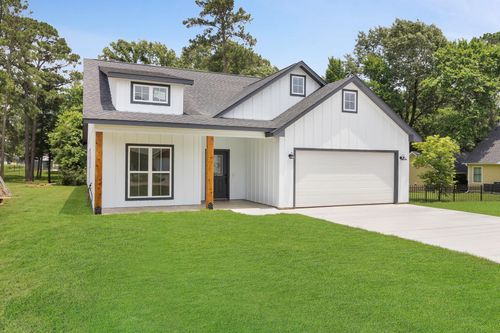 611 Bridgeview Dr, Onalaska, TX, 77360-7907 | Card Image