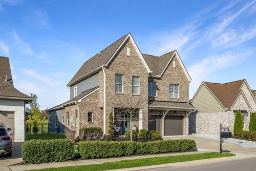 647 Sire Ave, Mount Juliet, TN, 37122-4640 | Card Image