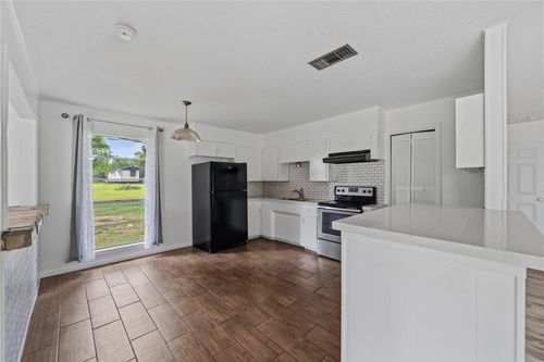 309 Lucy, Livingston, TX, 77351-1081 | Card Image