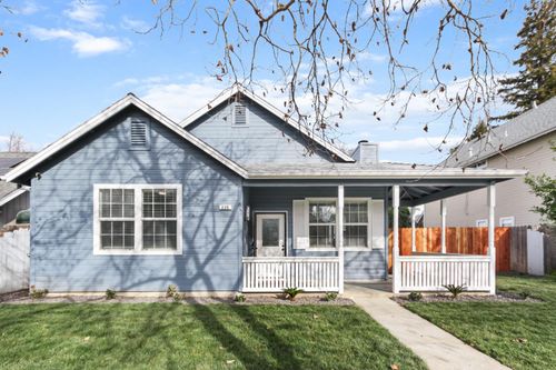 225 Creekside Way, Winters, CA, 95694-2115 | Card Image