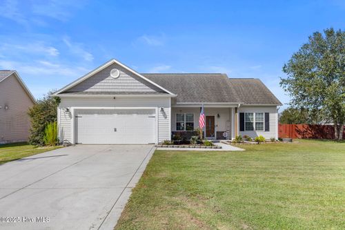 200 Classy Ct, Richlands, NC, 28574-6411 | Card Image