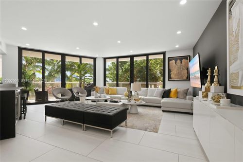 307-20281 E Country Club Dr, Aventura, FL, 33180-3024 | Card Image