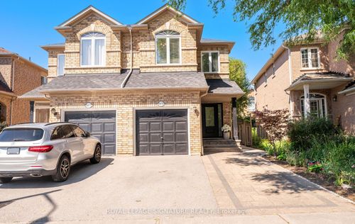 5675 Raleigh St, Mississauga, ON, L5M7E6 | Card Image