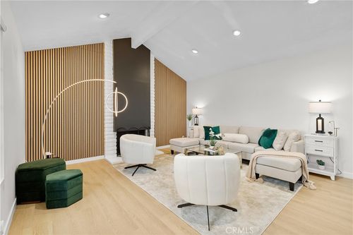 9808 Sturgeon Ave, Fountain Valley, CA, 92708-4619 | Card Image