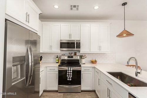 4648 S Glacier, Mesa, AZ, 85212-5469 | Card Image
