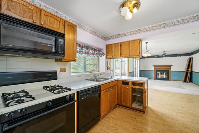 3121 Eugene Ln, House other with 4 bedrooms, 3 bathrooms and null parking in Aurora IL | Image 5