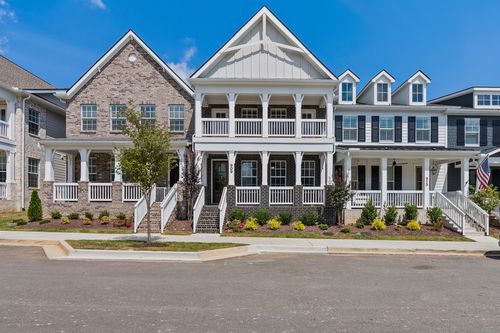 909 Braidwood Ln, Franklin, TN, 37064-4389 | Card Image