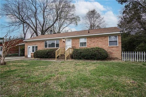 108 Scott Dr, Williamsburg, VA, 23185-5420 | Card Image