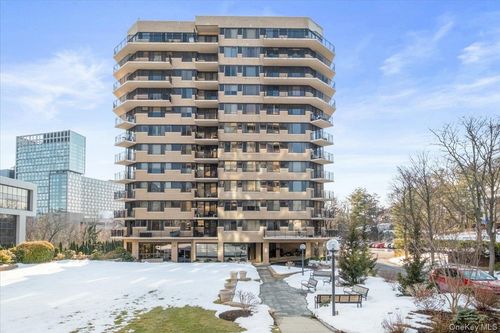 105w-25 Rockledge Ave, White Plains, NY, 10601-1219 | Card Image