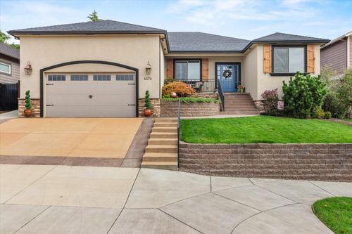 4474 Brown Ridge Ter, Medford, OR, 97504-9139 | Card Image