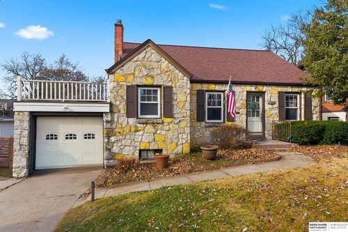 1828 N 49th St, Omaha, NE, 68104-5046 | Card Image