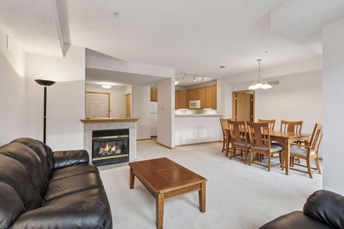 apt-307-560 N 2nd St, Minneapolis, MN, 55401-4347 | Card Image