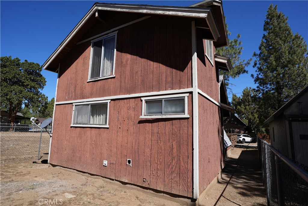Residential Lease in Big Bear City 5