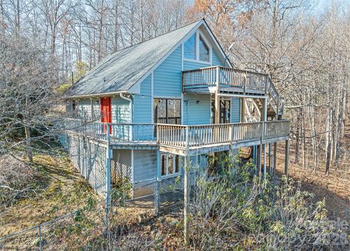 1350 Davis Mountain Rd, Hendersonville, NC, 28739-8899 | Card Image