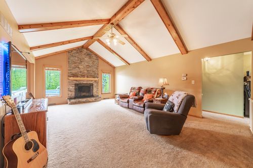 2955 Burge Dr, Crown Point, IN, 46307-8172 | Card Image