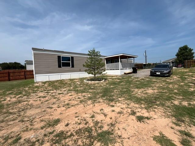 Residential Lease in Dale 4