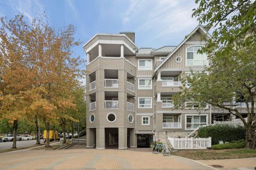 323-5900 Dover Cres, Richmond, BC, V7C5R4 | Card Image
