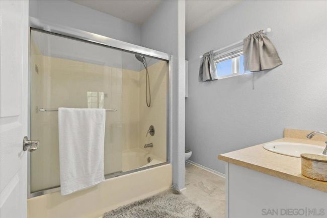 UNIT-2424 - 41410 Juniper St, Condo with 2 bedrooms, 2 bathrooms and 2 parking in Murrieta CA | Image 9