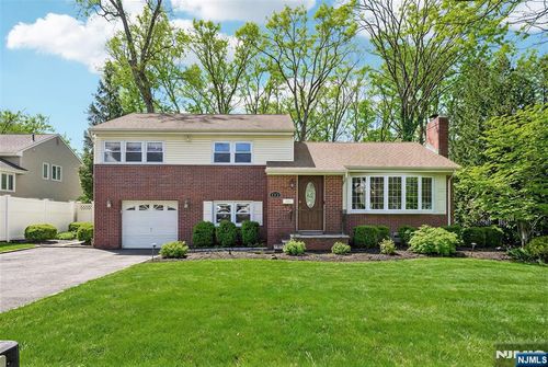949 Oradell Ave, Oradell, NJ, 07649-1939 | Card Image