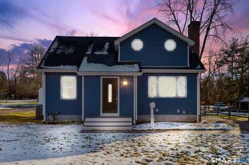 247 Chester St, East Hartford, CT, 06108-2819 | Card Image