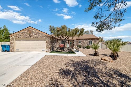 9010 S Buffalo Dr, Las Vegas, NV, 89113-6103 | Card Image