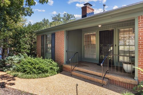 2822 22nd Ave S, Nashville, TN, 37215-1202 | Card Image