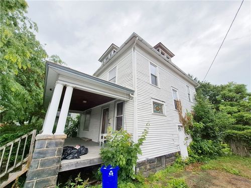 1708 Highland Ave, New Castle, PA, 16105-2658 | Card Image