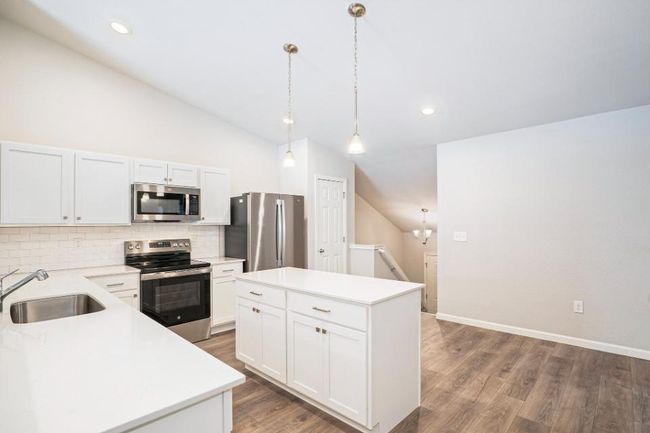 4-PCE099-i1800-Kitchen2 | Image 6