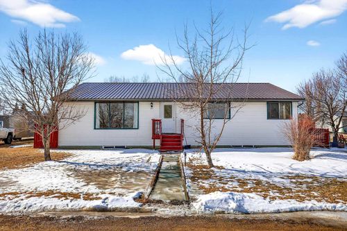 119 3 Ave W, Hussar, AB, T0J1S0 | Card Image