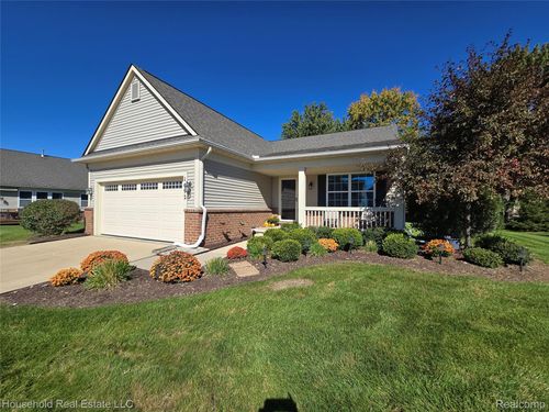 80-1092 Paddock Dr, South Lyon, MI, 48178-8071 | Card Image