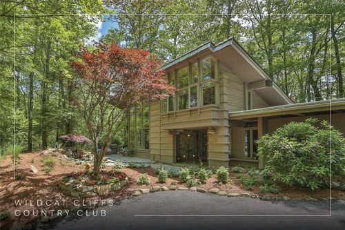 49 Hickory Ln, Highlands, NC, 28741-7389 | Card Image