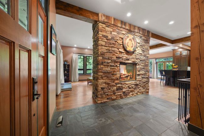 27714 Aspen Pl, House other with 5 bedrooms, 5 bathrooms and 8 parking in Maple Ridge BC | Image 5