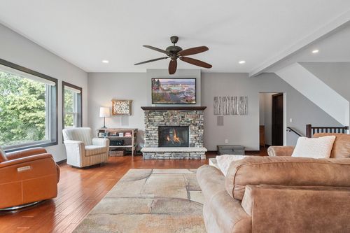 9722 Maple Cir Nw, Alexandria, MN, 56308-9727 | Card Image