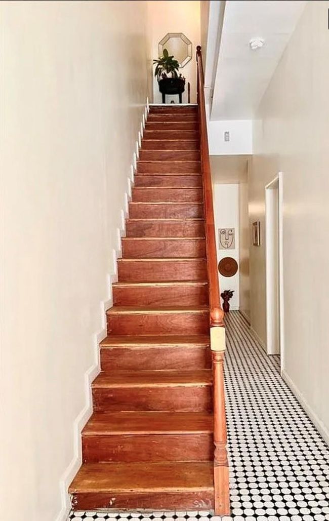 View of stairway | Image 9