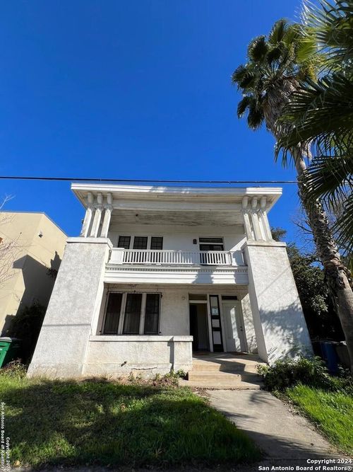 apt-2-111 Leigh St, San Antonio, TX, 78210-1371 | Card Image