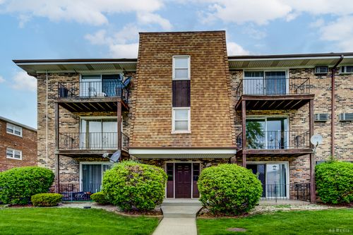 209-7112 99th St, Chicago Ridge, IL, 60415-1165 | Card Image