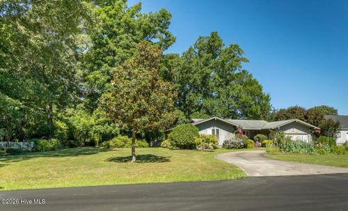 311 Country Club Dr, Edenton, NC, 27932-8905 | Card Image